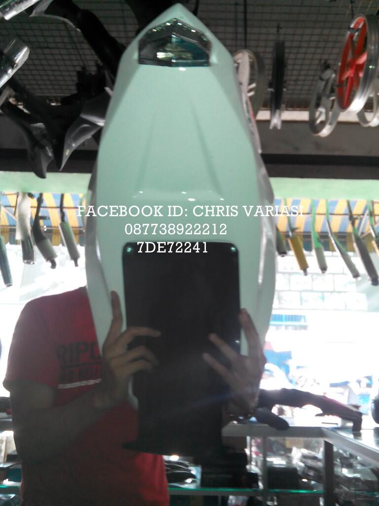 Terjual Kondom Tangki + Body Blakang model R125 New Vixion 