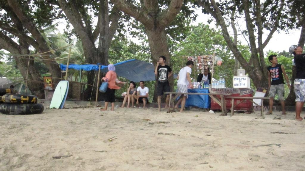 HTM Pantai Matahari Carita Lebih Mahal Dari TIJA (Ancol)