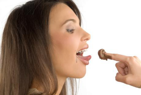 10 Tanda Wanita Memiliki Nafsu Birahi Tinggi !