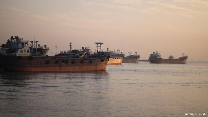 Kuburan Kapal, Chittagong