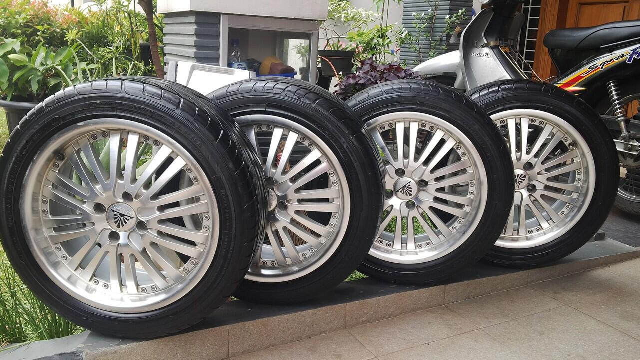 Velg Autocouture R16 PCD 100 + Ban Accelera Alpha 195/50 R16 84V