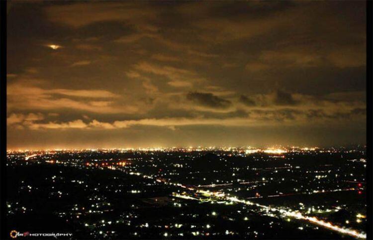 Mau Malam Tahun Barumu Seru dan Menyenangkan? Jangan Lupakan Detil-Detil Ini Gan!