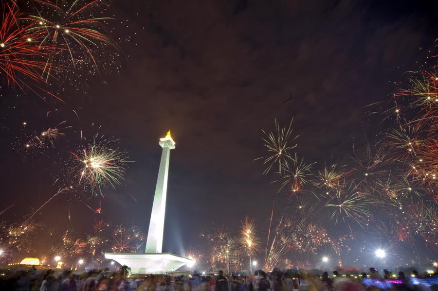 Cara Asik Habisin Malam Tahun Baru Buat Yang Bokek
