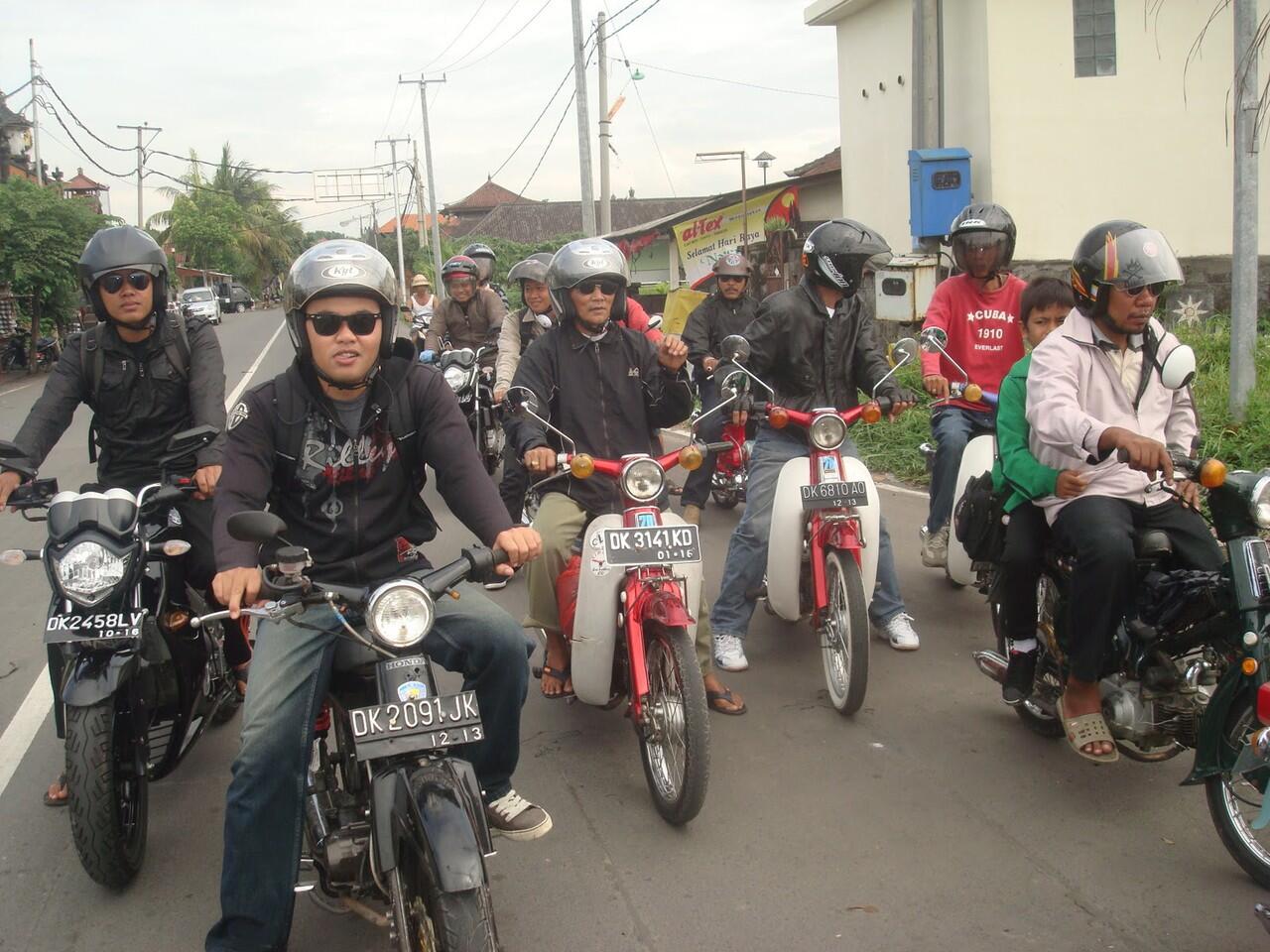 Cara Asik Habisin Malam Tahun Baru Buat Yang Bokek