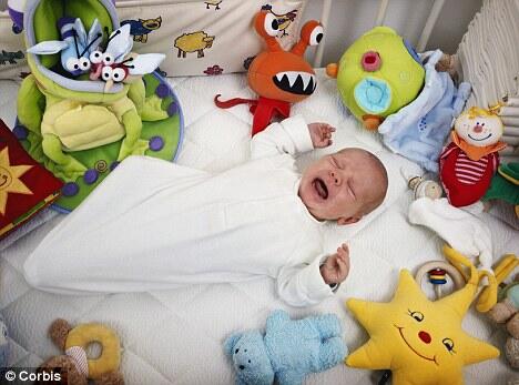 Ingin Menidurkan Bayi ? Ini Metode yang Tepat