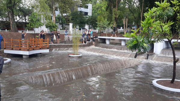 &#91;Kang Emil Beraksi Lagi&#93; Asyik, Dua Danau Kecil di Taman Lansia Hampir Rampung