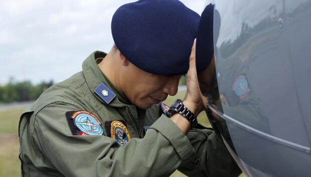 Foto Bicara Aksi TNI dan Basarnas dalam Pencarian dan Evakuasi Pesawat AirAsia