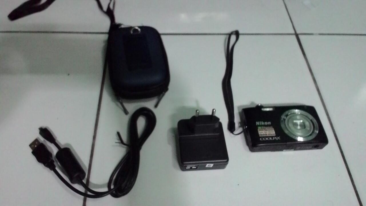 WTS Nikon Coolpix S2800 termuraaah se-Kaskus, jual cepat