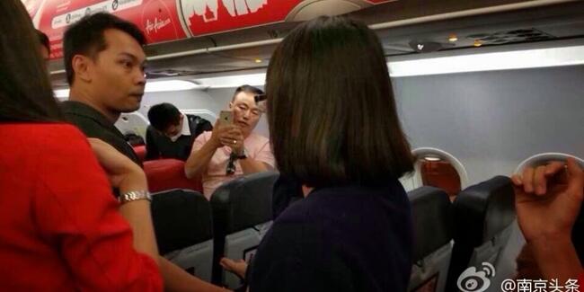 Kacau! Penumpang Ngamuk, Pesawat Terpaksa Putar Balik