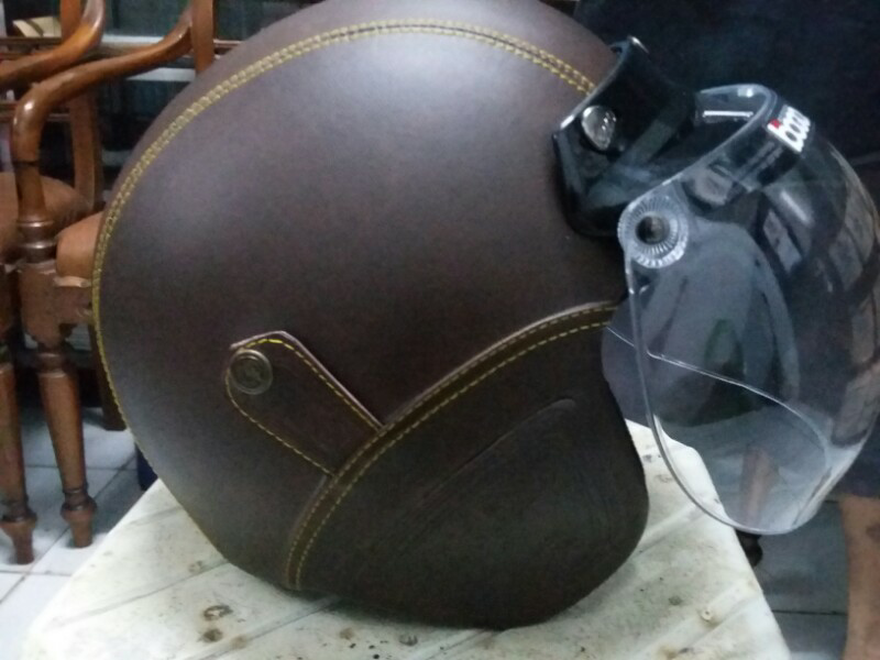 Helm Bogo Hand Made Keren Berlapis Kulit Warna Coklat