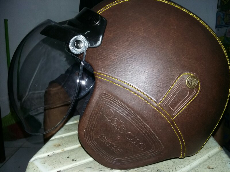 Helm Bogo Hand Made Keren Berlapis Kulit Warna Coklat
