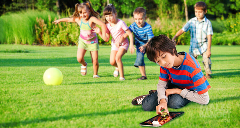 6 Alasan Kenapa Anak Kecil gak Perlu Main iPad