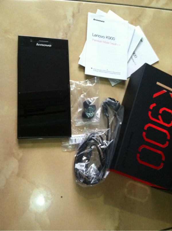 Lenovo K900 32GB mulus like new (bandung)