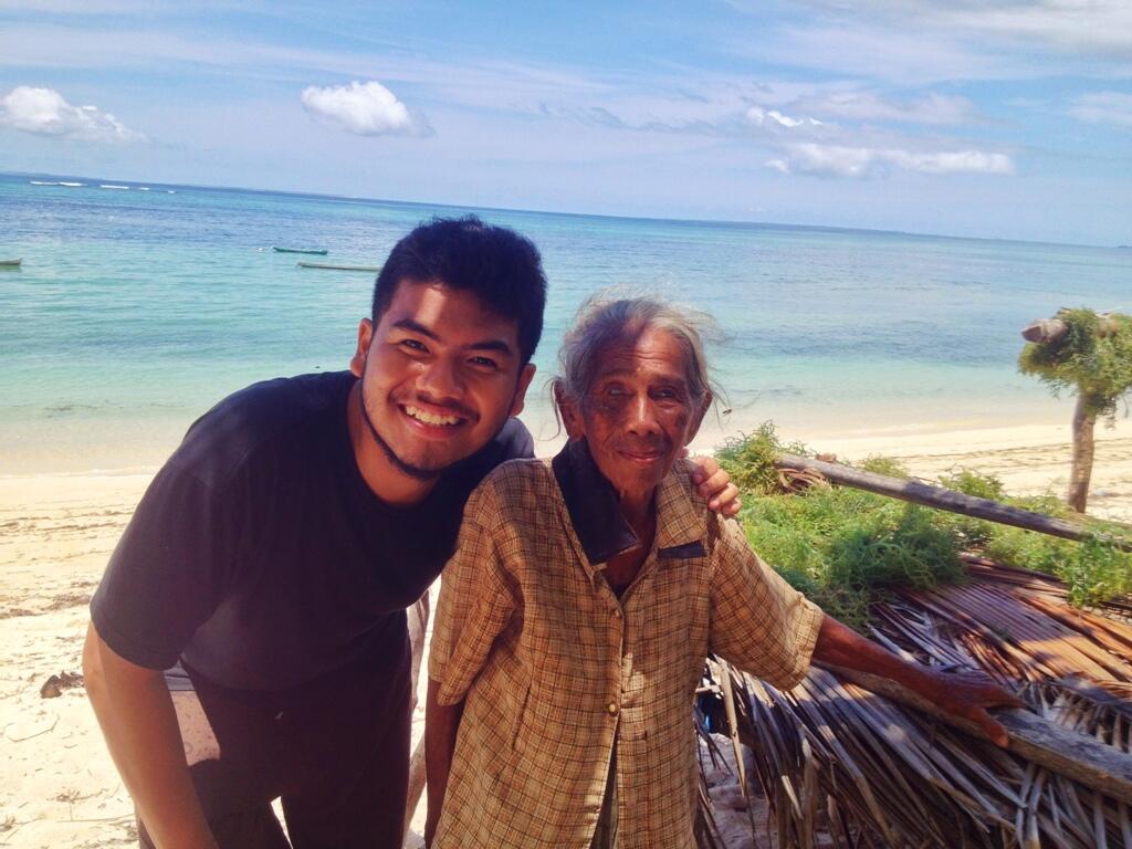 VOLUNTOURISM : Kisah Nenek Tua, Bocah, dan Panti Asuhan.