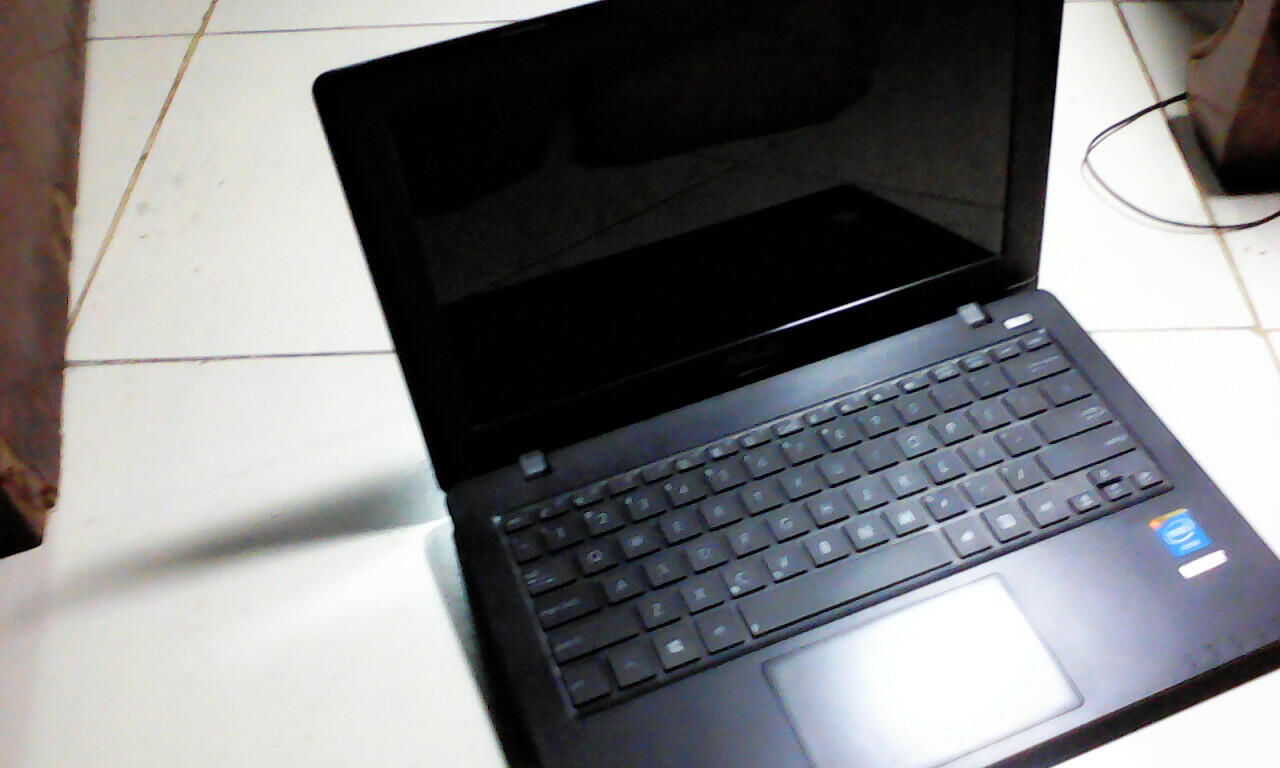 Asus Vivobook X200ca