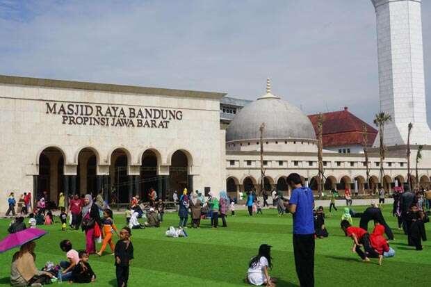 Ridwan Kamil &quot;Anak Kemarin Sore&quot; Yang Dapat Mengubah Bandung Full PIct