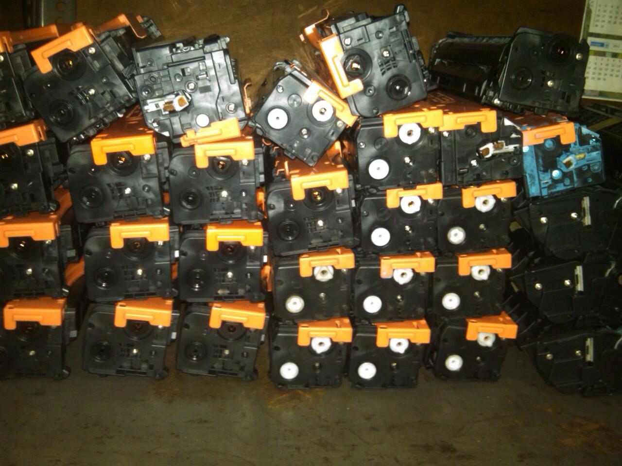 Tinta Cartridge dan Toner kosongan