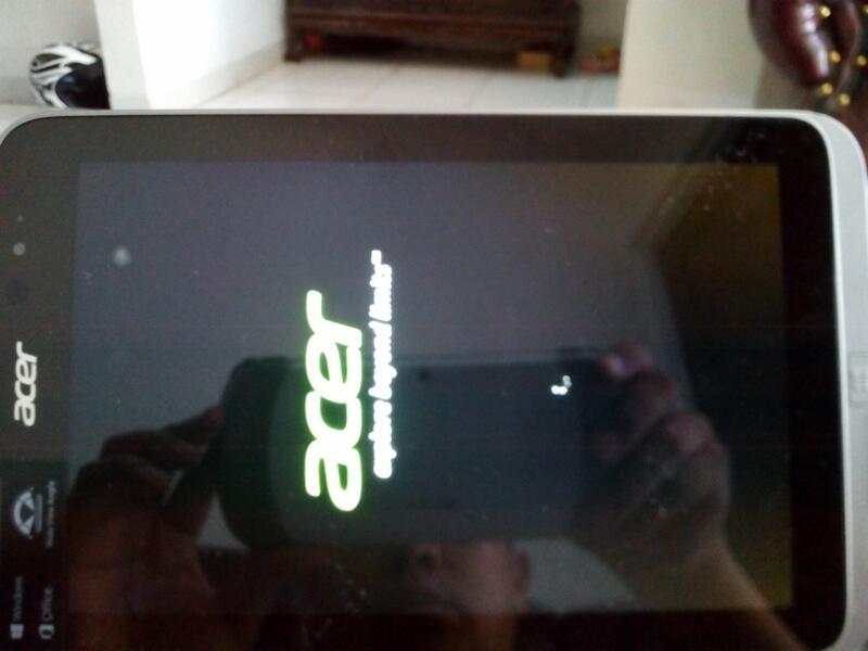 Acer Iconia W4 820
