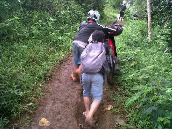 perjalanan ke curug batu blek