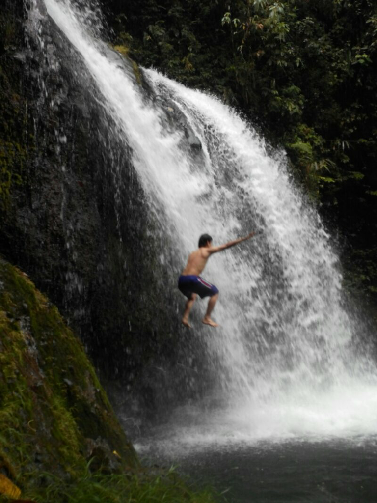 perjalanan ke curug batu blek