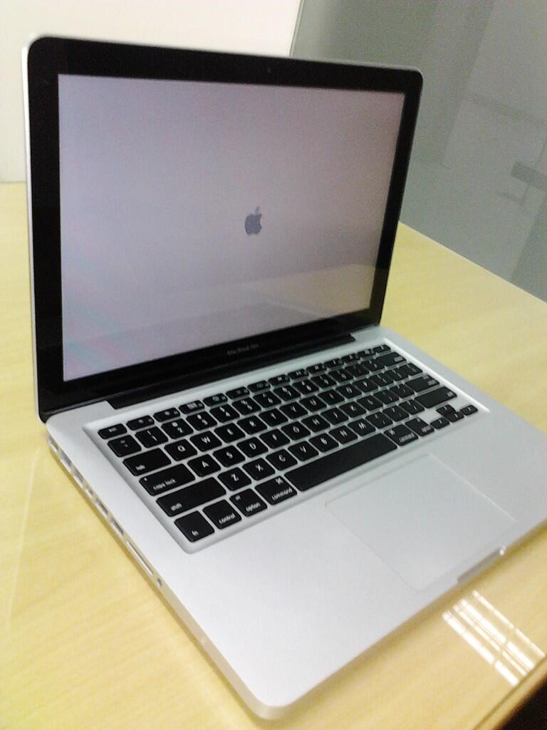 Dijual MacBook Pro core 2 duo