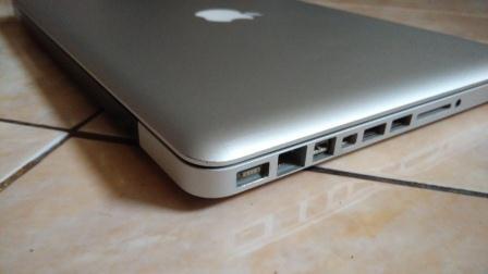 MACBOOK PRO 13 INCHI MID 2010 RAM 8 GB HDD 320GB JARANG PAKAI CC NORMAL MURAH GAN