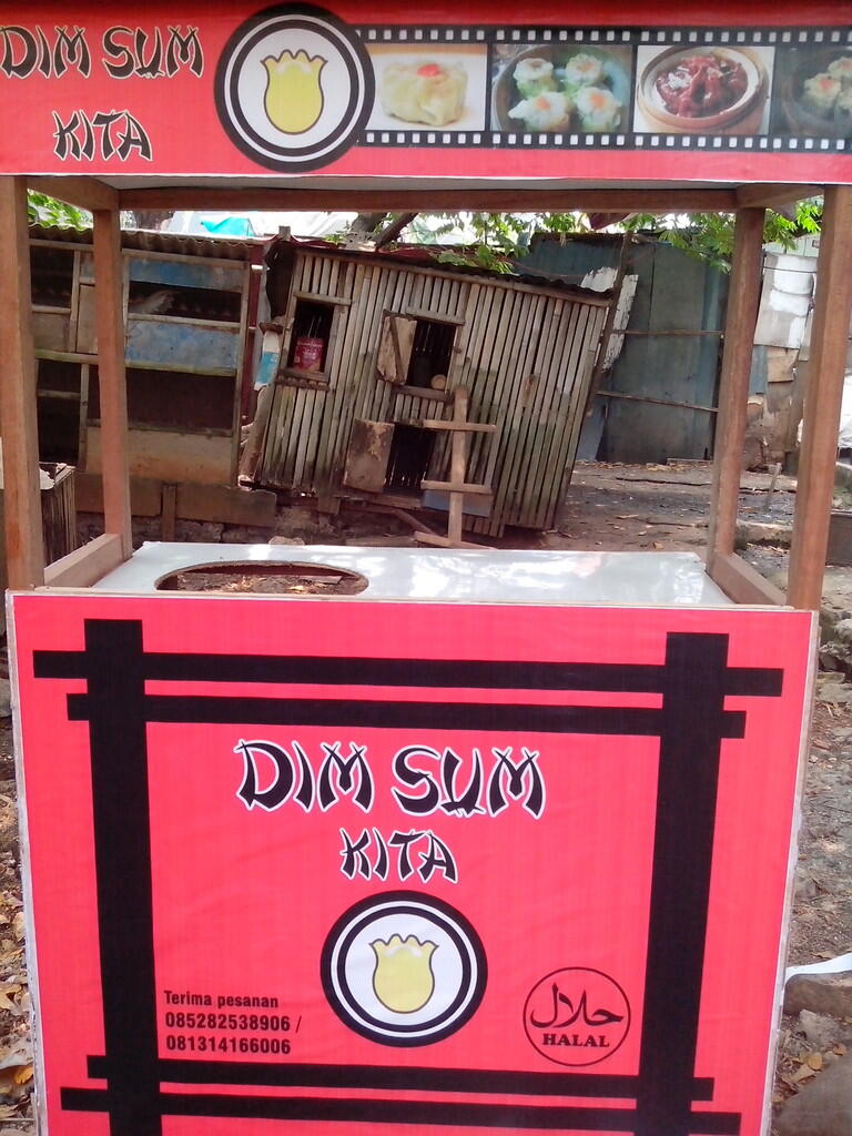 DIM SUM DAN ANGKRINGAN PAK BLANGKON