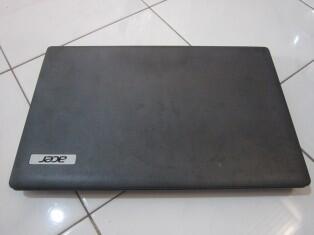 LAPTOP ACER Aspire 5733 Core i3 RAM2GB HD320GB