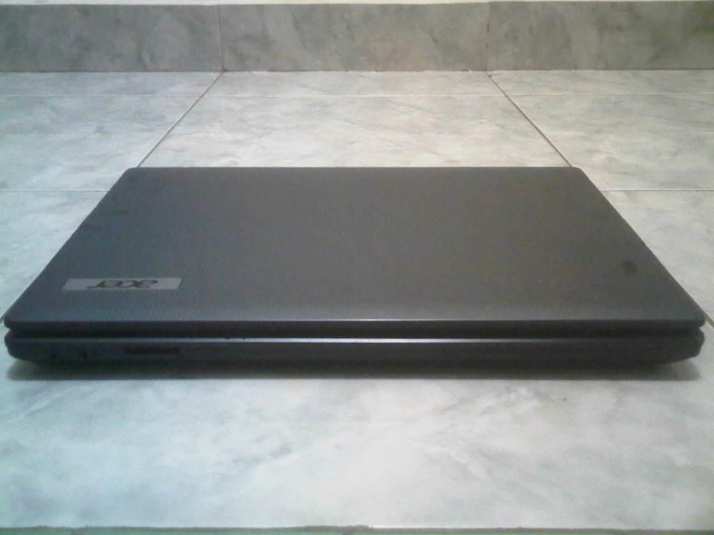 LAPTOP GAMING TANGGUH ACER 4250 AMD E-450 RAM 2GB HDD 500GB GRATIS ONGKIR PALEMBANG