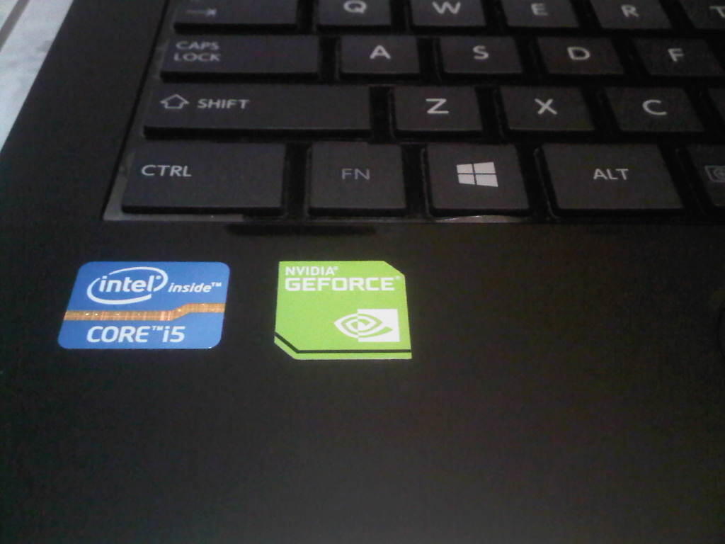 LAPTOP SUPER GAMING TOSHIBA C40A CORE i5 RAM 4GB NVIDIA GT710 GRATIS ONGKIR PALEMBANG