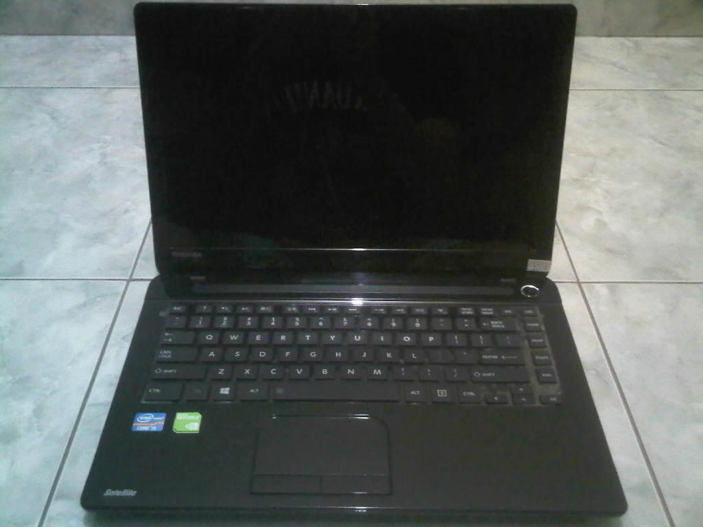 LAPTOP SUPER GAMING TOSHIBA C40A CORE i5 RAM 4GB NVIDIA GT710 GRATIS ONGKIR PALEMBANG