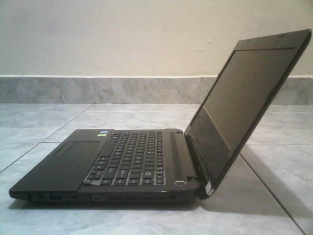 LAPTOP SUPER GAMING TOSHIBA C40A CORE i5 RAM 4GB NVIDIA GT710 GRATIS ONGKIR PALEMBANG