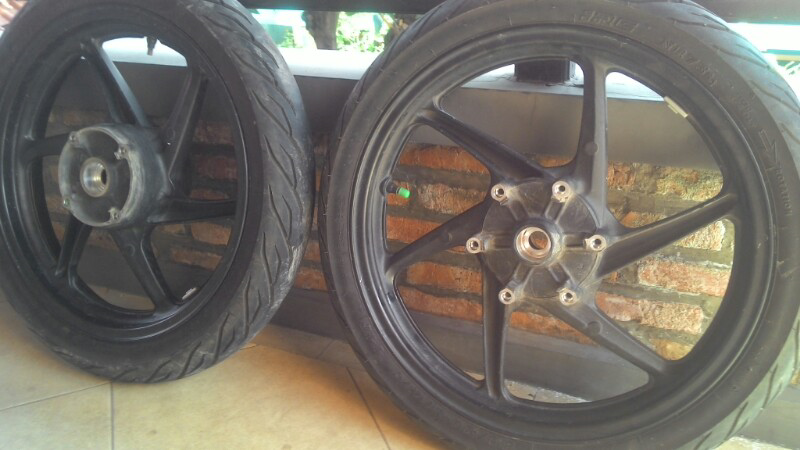 Jual Velg Ori 150 R Kaskus terjual velg ban ori honda cb150r streetfire murah gan Jual Velg Ori 150 R Kaskus terjual velg ban ori honda cb150r streetfire murah gan