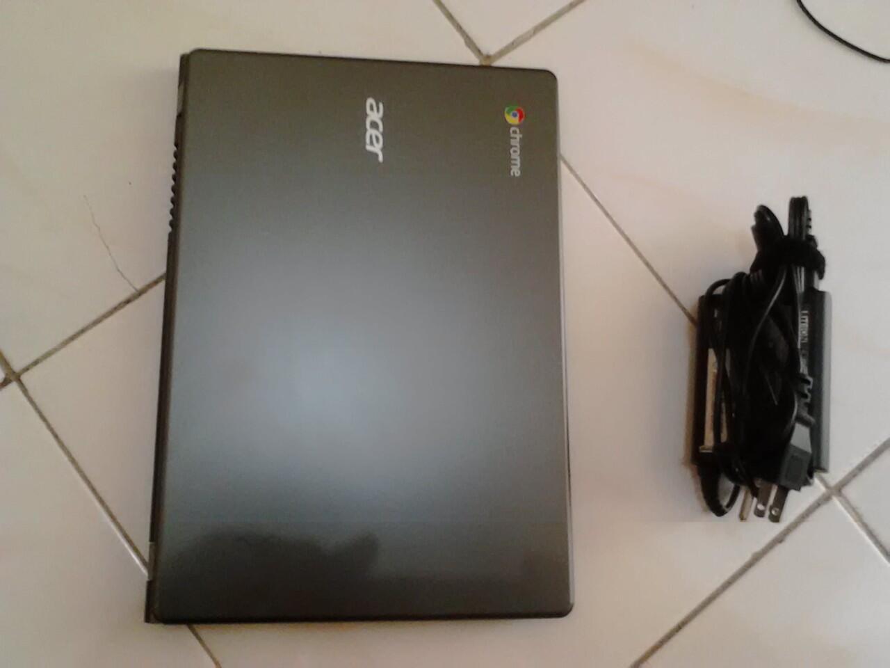 WTS: Acer Chromebook C720 fullset + bonus softcase & konektor HDMI to Proyektor