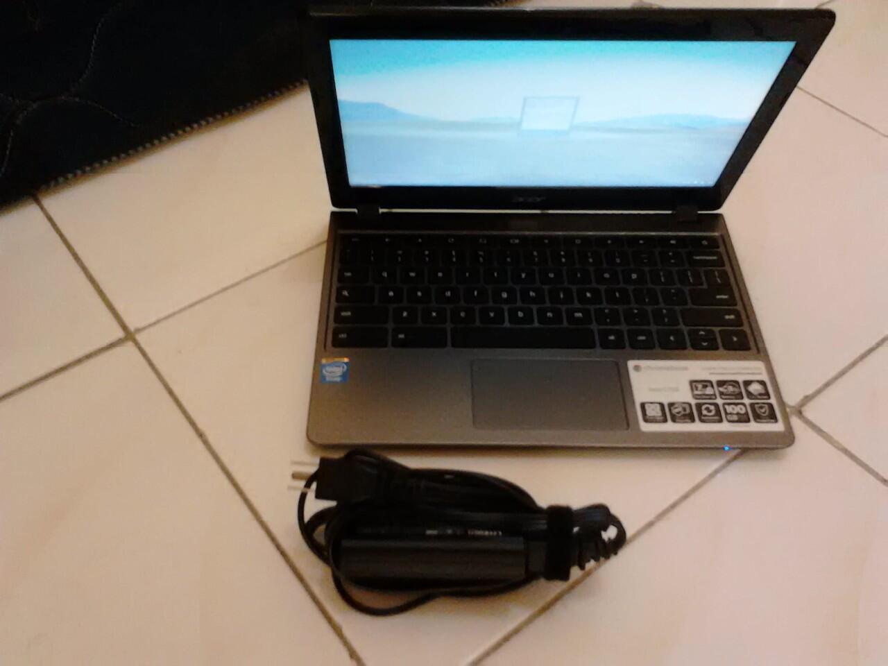 WTS: Acer Chromebook C720 fullset + bonus softcase & konektor HDMI to Proyektor