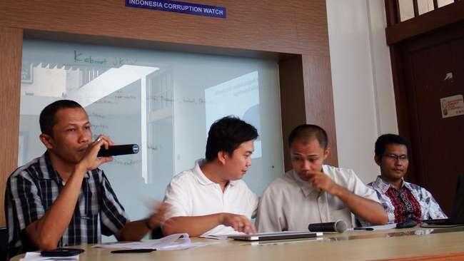 Masyarakat Subsidi Pemerintah Rp 586 per 1 Januari 2015