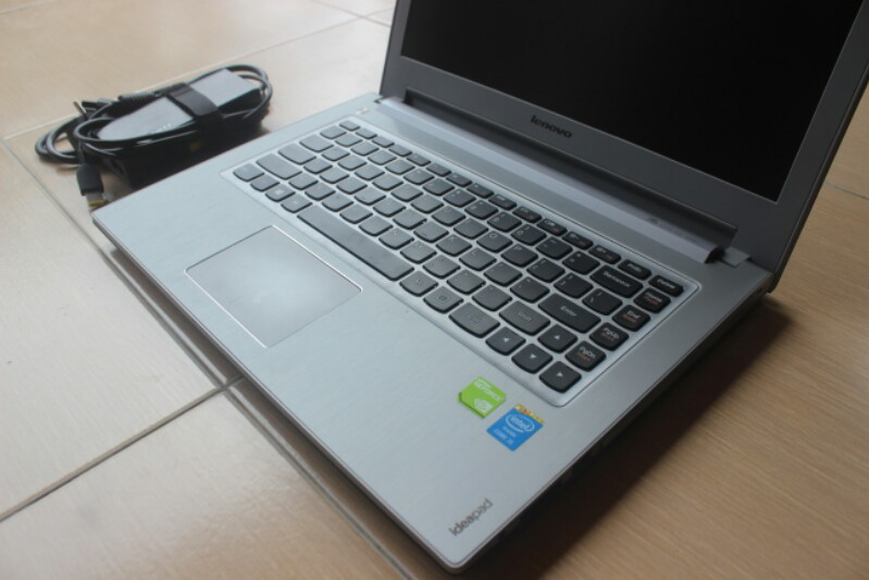 Laptop Lenovo Z410 i5 Haswell Ram 4 Hdd 1Tb Nvidia 740M 2Gb Muraah