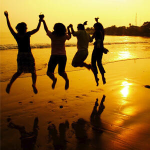 10 Alasan Sahabat Sejati Jauh Lebih Penting daripada Pacar