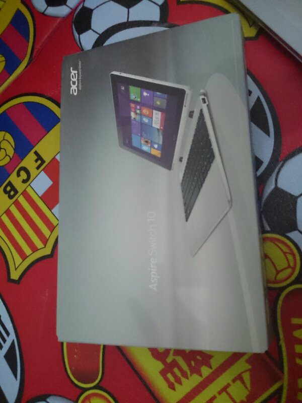 >>Acer switch hybrid laptop tablet mulus murah meriah uy/Rekber<<