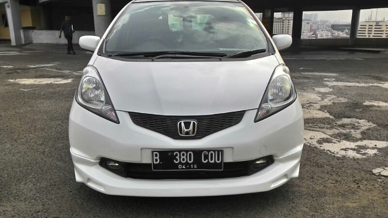 HONDA JAZZ S MATIC 2011 PUTIH ANTIK KM 45 RB KREDIT PAKET DP 30 JT