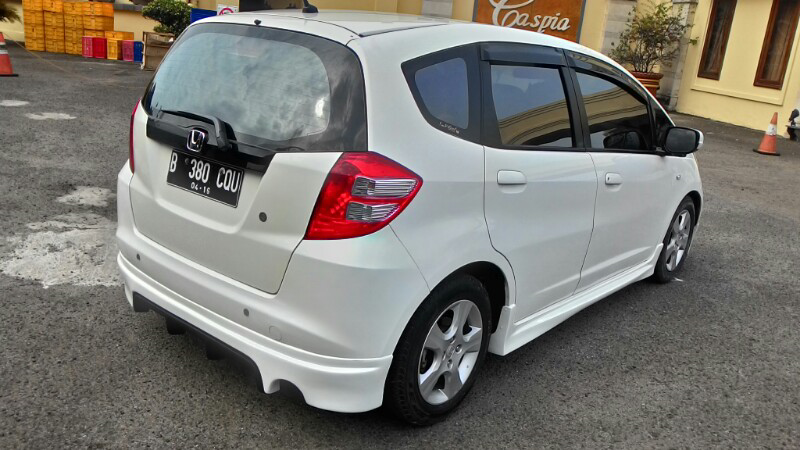 HONDA JAZZ S MATIC 2011 PUTIH ANTIK KM 45 RB KREDIT PAKET DP 30 JT