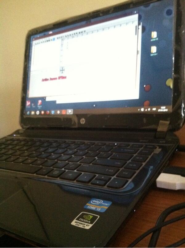 Laptop hp sleekbook 14" core i3