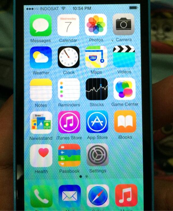 Terjual Iphone 5c 32gb sprnt + heicard 3.250 solo  KASKUS