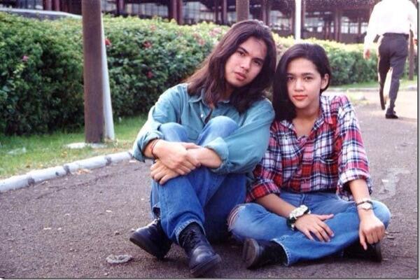 Gan, ane sedih liat foto ini. Ahmad Dhani sama Maia dulu cocok banget