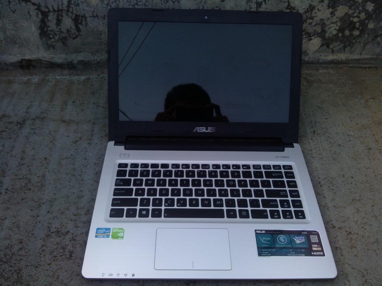 ULTRABOOK ASUS A46C CORE i5 - IVY BRIDGE WITH NVIDIA 740M MULUSS 98% GAMMER