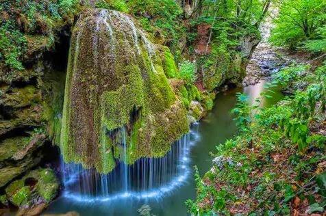 5 Air Terjun Terunik Di Dunia Yang Megundang Decak Kagum