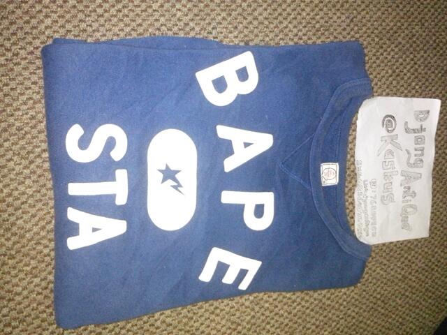 Parka Easthood, Parka Hush Puppies, Sweater BAPE, Sweater Nike, Sweater Uniqlo, etc