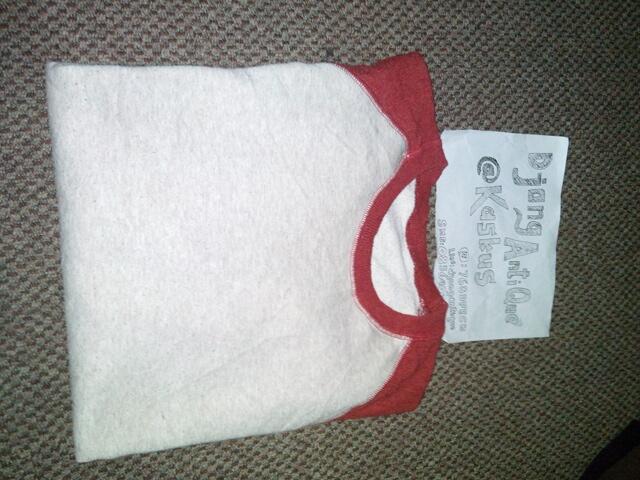 Parka Easthood, Parka Hush Puppies, Sweater BAPE, Sweater Nike, Sweater Uniqlo, etc