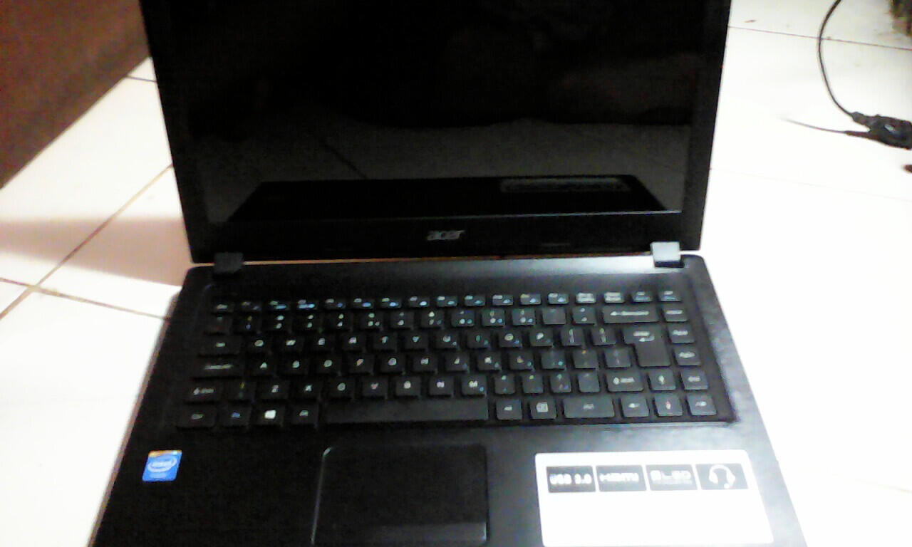 Acer Z1401-C5S5 Garansi 6 Oktober 2017