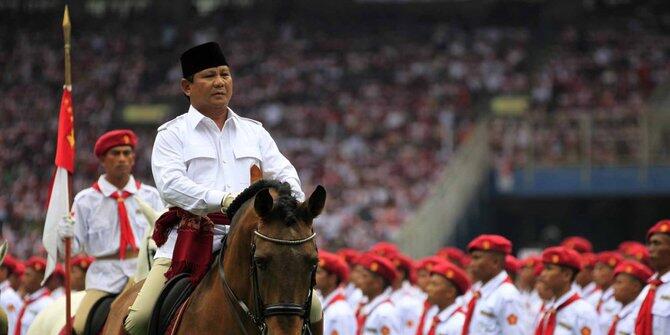 Beda Bung Karno dan Prabowo menunggang kuda